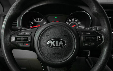 KIA Sedona III, 2015 год, 2 190 000 рублей, 12 фотография