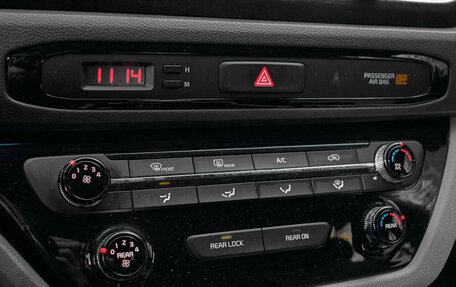 KIA Sedona III, 2015 год, 2 190 000 рублей, 16 фотография