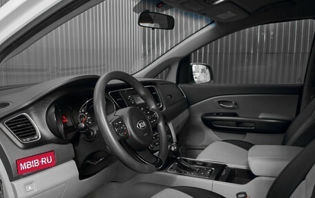 KIA Sedona III, 2015 год, 2 190 000 рублей, 9 фотография