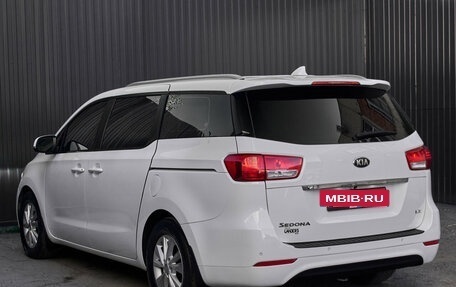 KIA Sedona III, 2015 год, 2 190 000 рублей, 6 фотография