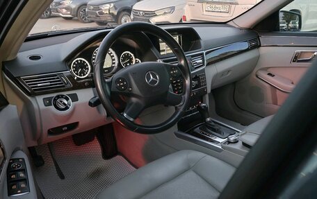 Mercedes-Benz E-Класс, 2010 год, 1 500 000 рублей, 14 фотография
