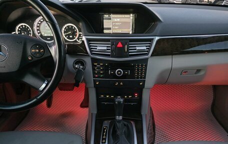Mercedes-Benz E-Класс, 2010 год, 1 500 000 рублей, 22 фотография