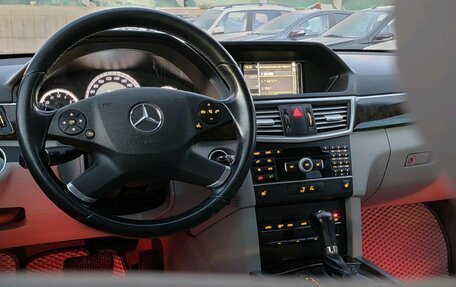 Mercedes-Benz E-Класс, 2010 год, 1 500 000 рублей, 20 фотография