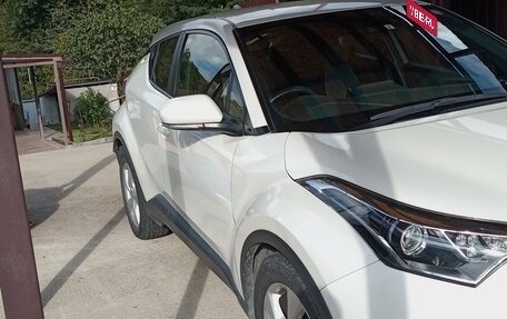 Toyota C-HR I рестайлинг, 2019 год, 1 950 000 рублей, 2 фотография