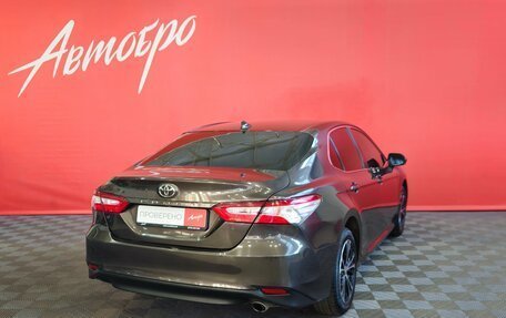 Toyota Camry, 2019 год, 2 070 000 рублей, 4 фотография