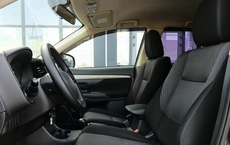 Mitsubishi Outlander III рестайлинг 3, 2013 год, 1 349 000 рублей, 18 фотография