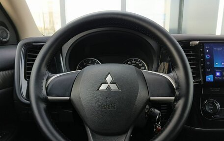 Mitsubishi Outlander III рестайлинг 3, 2013 год, 1 349 000 рублей, 12 фотография