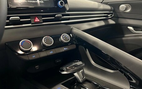 Hyundai Elantra, 2026 год, 2 100 000 рублей, 13 фотография