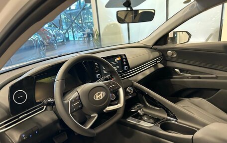 Hyundai Elantra, 2026 год, 2 100 000 рублей, 12 фотография