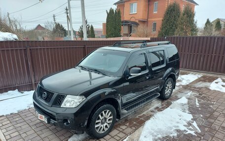 Nissan Pathfinder, 2010 год, 1 750 000 рублей, 2 фотография