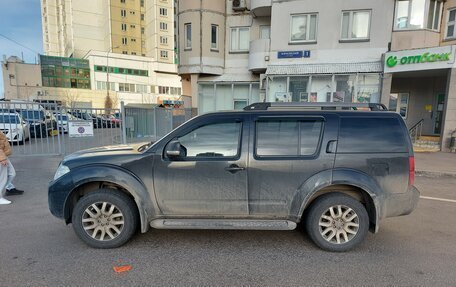 Nissan Pathfinder, 2010 год, 1 750 000 рублей, 16 фотография