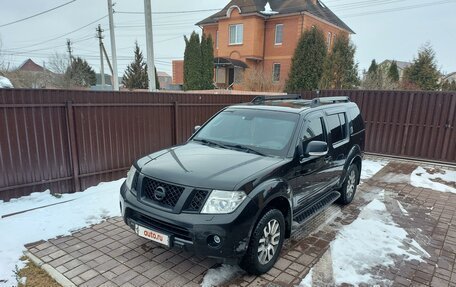 Nissan Pathfinder, 2010 год, 1 750 000 рублей, 18 фотография