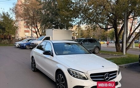 Mercedes-Benz C-Класс, 2018 год, 2 650 000 рублей, 3 фотография