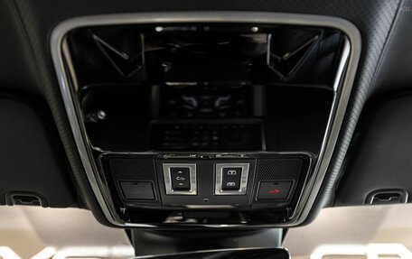 Land Rover Range Rover IV рестайлинг, 2019 год, 9 300 000 рублей, 26 фотография