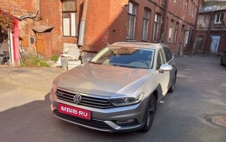 Volkswagen Passat B8 рестайлинг, 2017 год, 1 890 000 рублей, 3 фотография