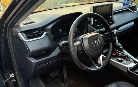 Toyota RAV4, 2019 год, 3 550 000 рублей, 3 фотография