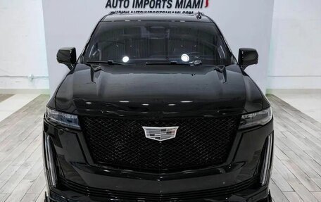 Cadillac Escalade V, 2023 год, 13 390 000 рублей, 2 фотография