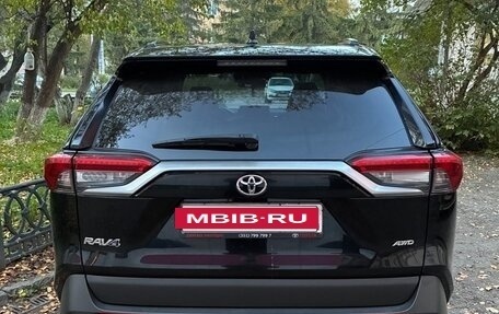 Toyota RAV4, 2019 год, 3 550 000 рублей, 6 фотография