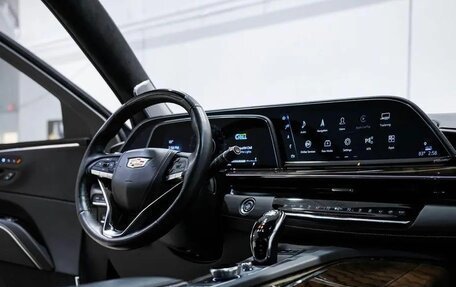 Cadillac Escalade V, 2023 год, 13 390 000 рублей, 18 фотография