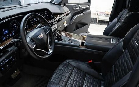 Cadillac Escalade V, 2023 год, 13 390 000 рублей, 17 фотография