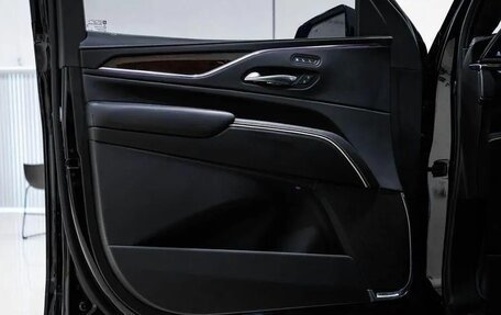 Cadillac Escalade V, 2023 год, 13 390 000 рублей, 27 фотография