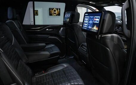 Cadillac Escalade V, 2023 год, 13 390 000 рублей, 22 фотография
