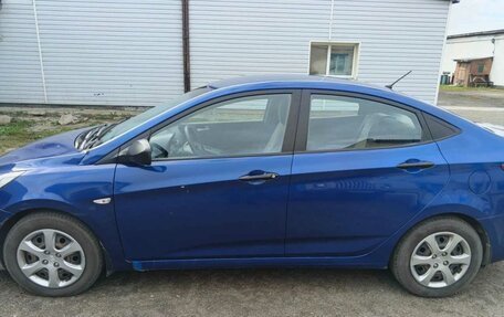 Hyundai Solaris II рестайлинг, 2012 год, 600 000 рублей, 2 фотография