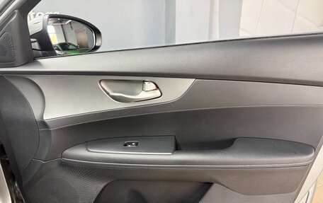KIA K3, 2019 год, 1 700 000 рублей, 28 фотография