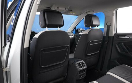 Volkswagen Tiguan II, 2018 год, 2 888 444 рублей, 11 фотография