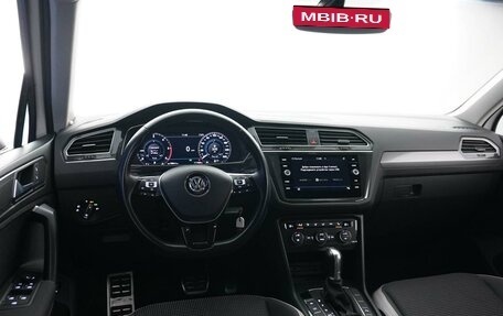 Volkswagen Tiguan II, 2018 год, 2 888 444 рублей, 6 фотография