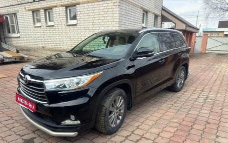 Toyota Highlander III, 2014 год, 3 500 000 рублей, 3 фотография