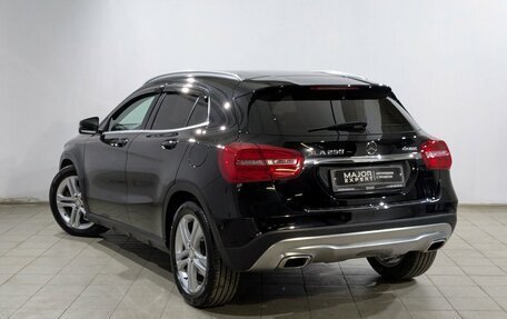 Mercedes-Benz GLA, 2016 год, 2 300 000 рублей, 26 фотография