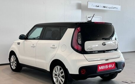 KIA Soul II рестайлинг, 2018 год, 1 620 000 рублей, 4 фотография