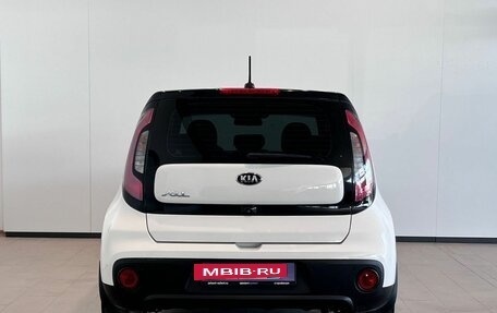 KIA Soul II рестайлинг, 2018 год, 1 620 000 рублей, 8 фотография