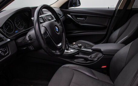 BMW 3 серия, 2018 год, 2 170 000 рублей, 10 фотография
