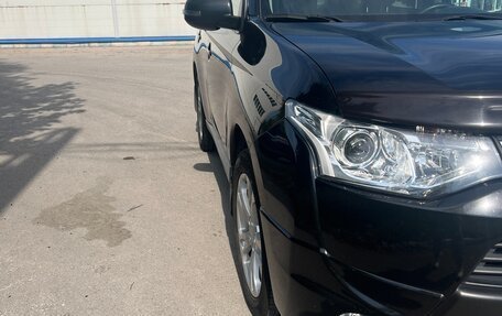 Mitsubishi Outlander III рестайлинг 3, 2013 год, 1 430 000 рублей, 6 фотография