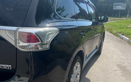 Mitsubishi Outlander III рестайлинг 3, 2013 год, 1 430 000 рублей, 5 фотография