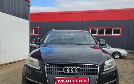 Audi Q7, 2005 год, 800 000 рублей, 1 фотография