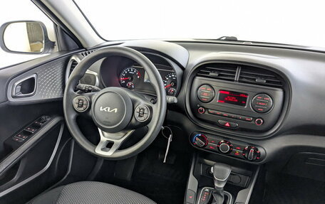 KIA Soul III, 2022 год, 2 195 000 рублей, 28 фотография