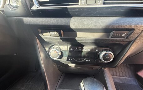 Mazda 3, 2015 год, 1 499 000 рублей, 12 фотография