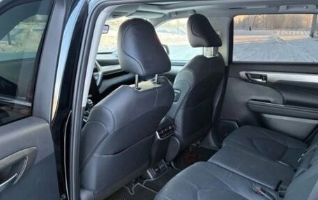 Toyota Highlander, 2025 год, 4 900 000 рублей, 10 фотография