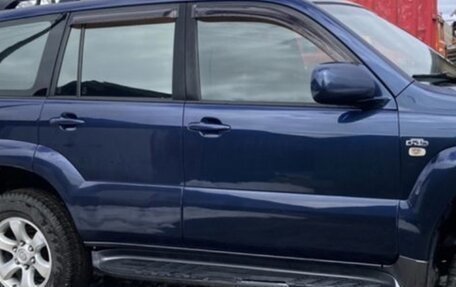 Toyota Land Cruiser Prado 120 рестайлинг, 2005 год, 1 800 000 рублей, 3 фотография