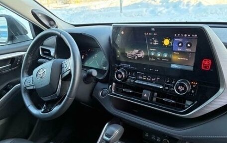 Toyota Highlander, 2025 год, 4 900 000 рублей, 4 фотография
