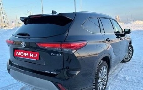 Toyota Highlander, 2025 год, 4 900 000 рублей, 8 фотография