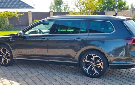 Volkswagen Passat B8 рестайлинг, 2021 год, 3 000 000 рублей, 4 фотография