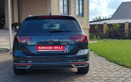 Volkswagen Passat B8 рестайлинг, 2021 год, 3 000 000 рублей, 5 фотография