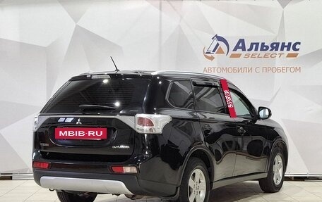 Mitsubishi Outlander III рестайлинг 3, 2014 год, 1 550 000 рублей, 3 фотография