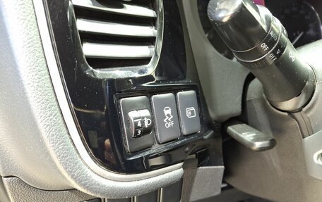 Mitsubishi Outlander III рестайлинг 3, 2014 год, 1 550 000 рублей, 34 фотография