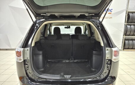 Mitsubishi Outlander III рестайлинг 3, 2014 год, 1 550 000 рублей, 38 фотография