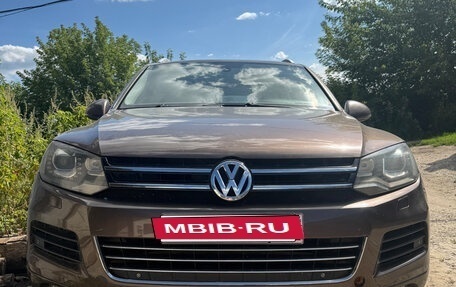 Volkswagen Touareg III, 2011 год, 1 175 000 рублей, 3 фотография